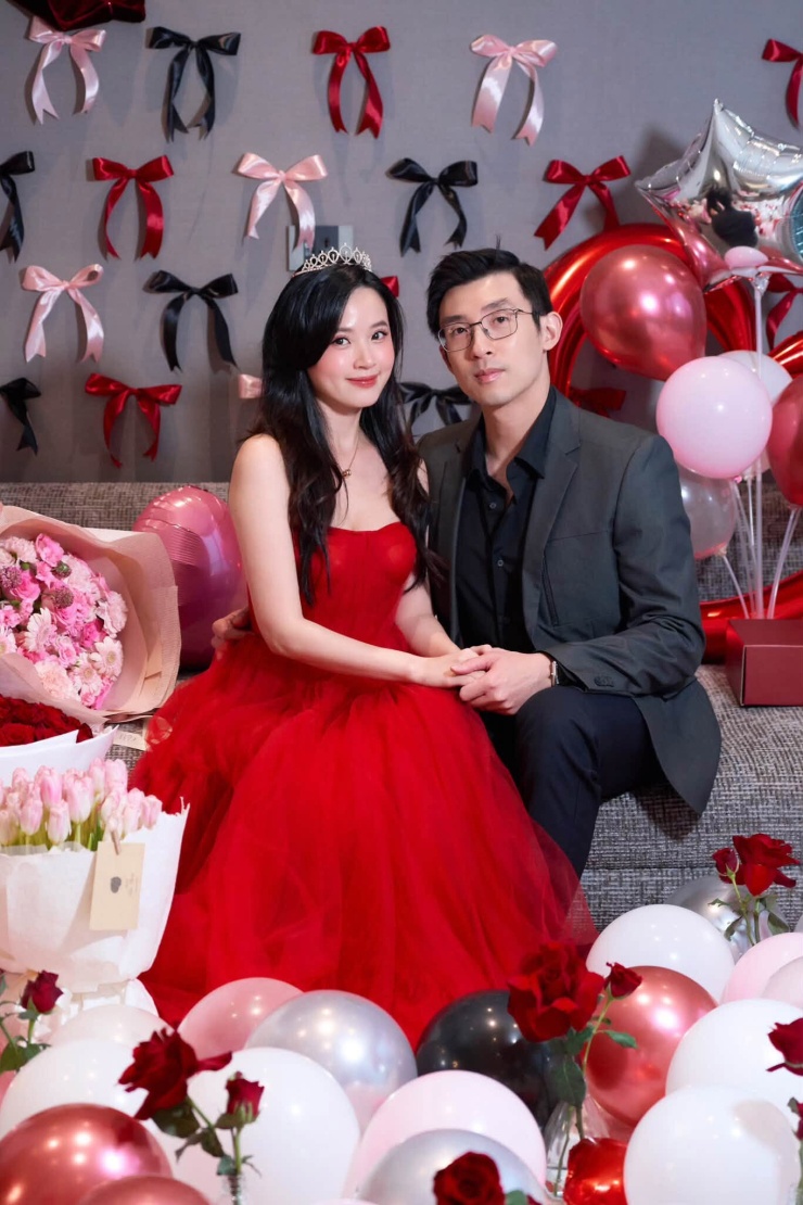 Midu hóa công chúa khi thực hiện bộ ảnh mừng sinh nhật bên ông xã Minh Đạt. Ảnh: FBNV