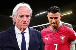 Rộ tin Ronaldo gây sức ép, quyết không trở lại ĐT Bồ Đào Nha nếu HLV Jesus tại vị (Clip tin nóng)