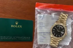 Nhìn gần chiếc đồng hồ Rolex trị giá hơn 1,7 tỷ đồng bị lấy cắp