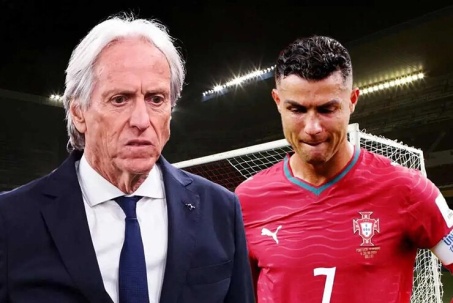 Ronaldo bị dồn vào thế khó vì chiêu trò của thượng tầng Bồ Đào Nha