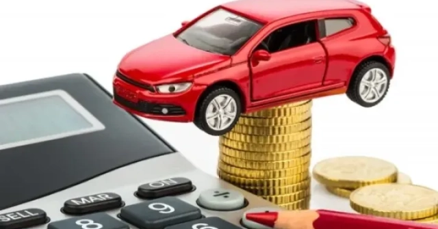 Nhiều người mua ô tô choáng váng vì lãi vay thả...
