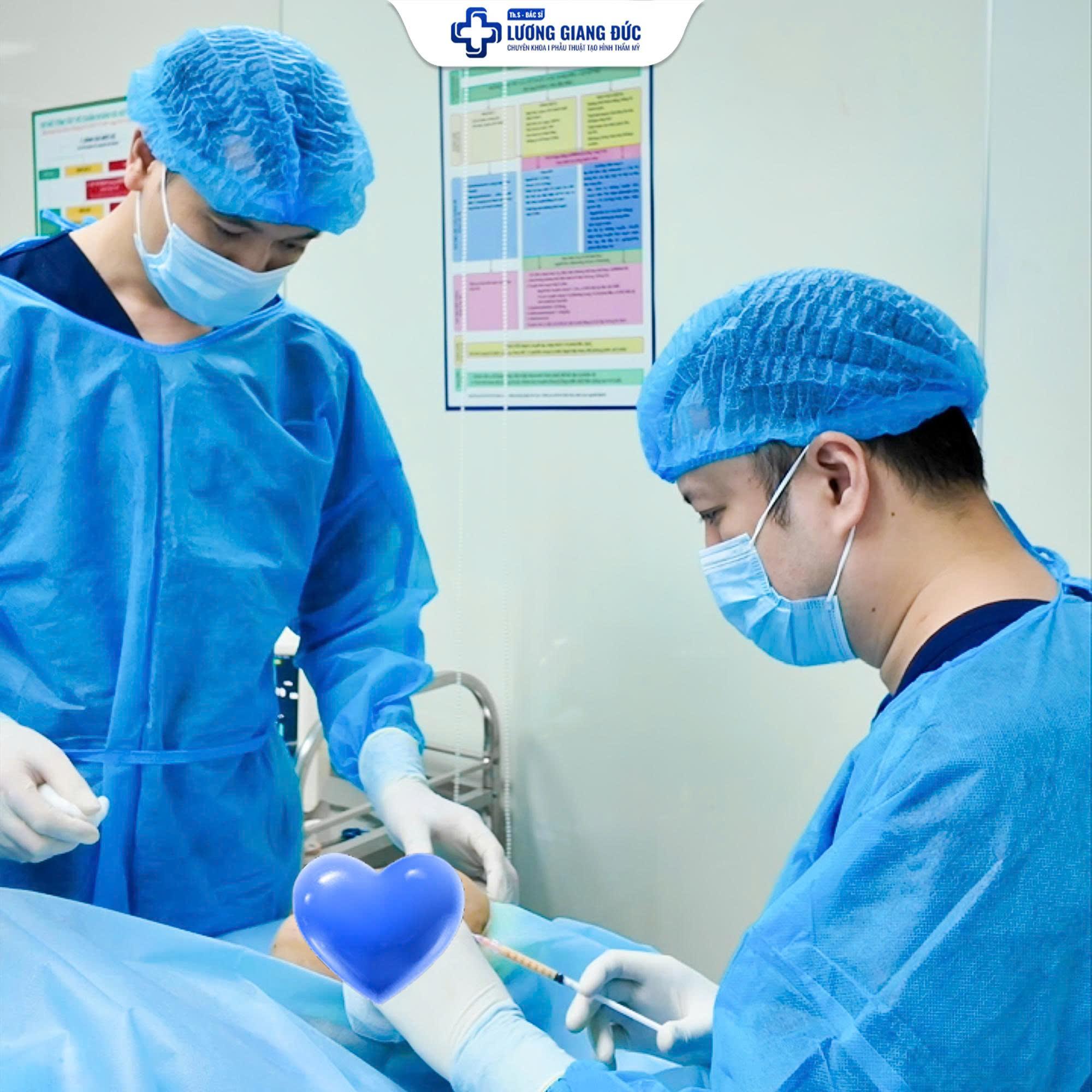 Bác sĩ Giang Đức: Vì sao cấy mỡ mặt cần chú trọng cả xử lý mỡ và kỹ thuật tiêm? - 2