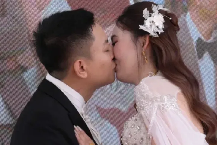 Ảnh chưa công khai ở đám cưới Hoài Lâm