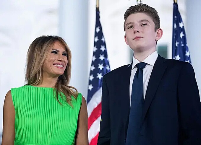 Ngoại hình Barron Trump sau một thập kỷ - 5