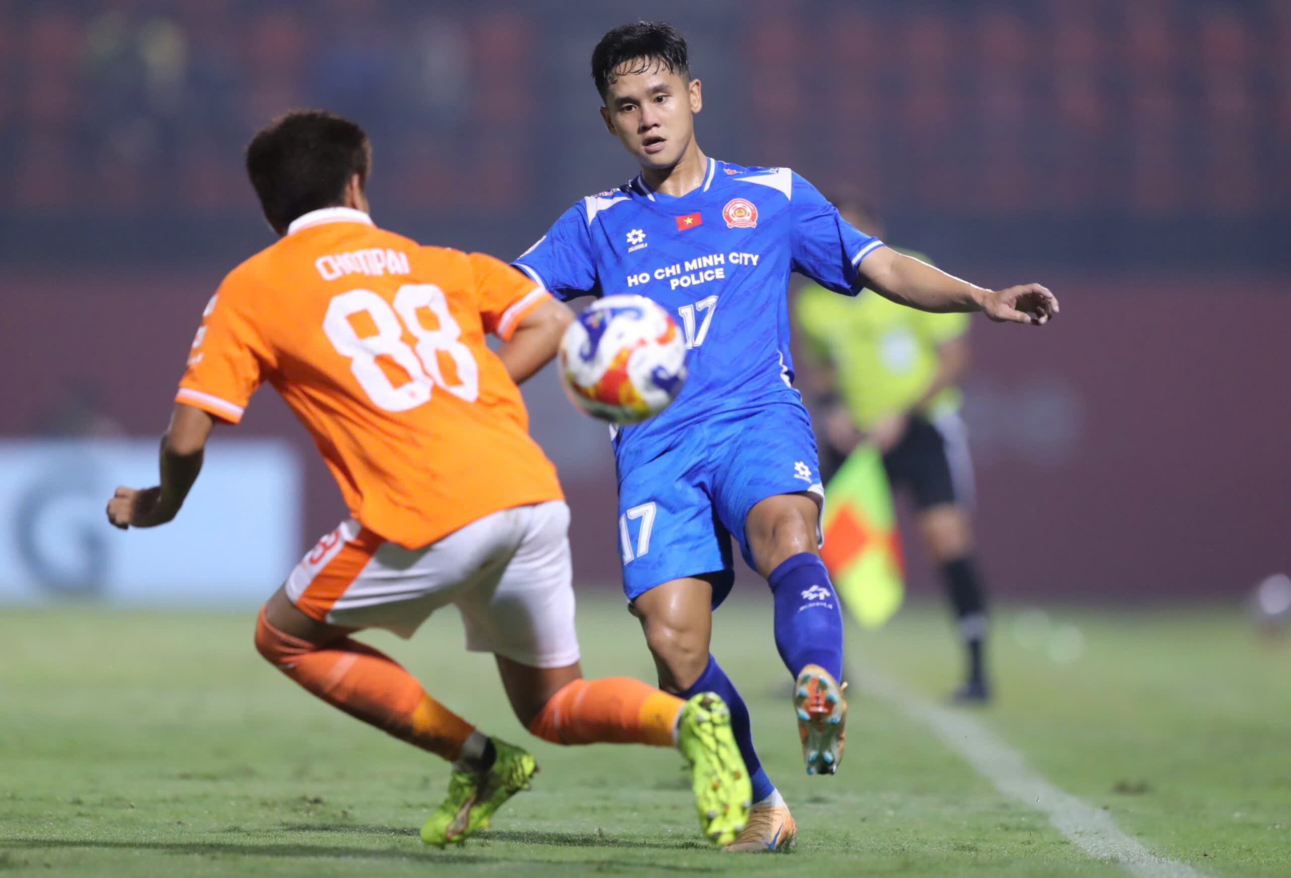 Trực tiếp bóng đá Ratchaburi - Công an TP.HCM: Chủ nhà gỡ hòa phút 90+2 (Hết giờ) - 1