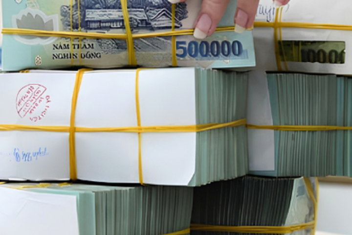 Lời khuyên cho người có 1 tỷ đồng gửi tiết kiệm kỳ hạn 12 tháng