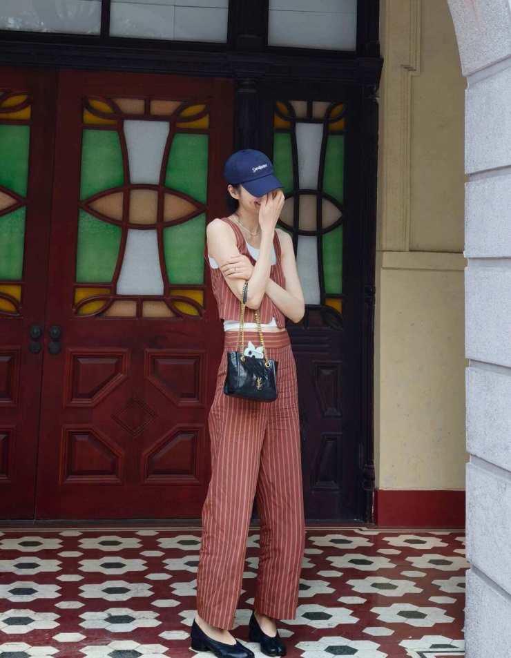 Phong cách đời thường của siêu mẫu giàu nhất Trung Quốc - 2