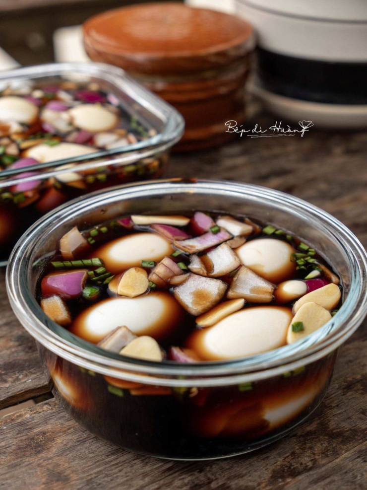 Trứng gà đừng luộc hay rán, đem làm món này dẻo mịn, béo ngậy, ăn với cơm nóng cực cuốn - 2