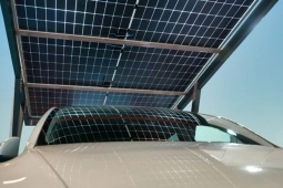 Vấn đề lớn khi sử dụng tấm pin mặt trời cung cấp năng lượng cho xe điện