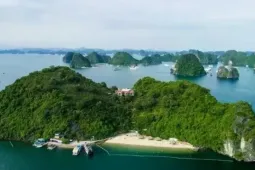 Sách du lịch nổi tiếng giới thiệu vịnh Hạ Long 'đẹp nhất thế giới'