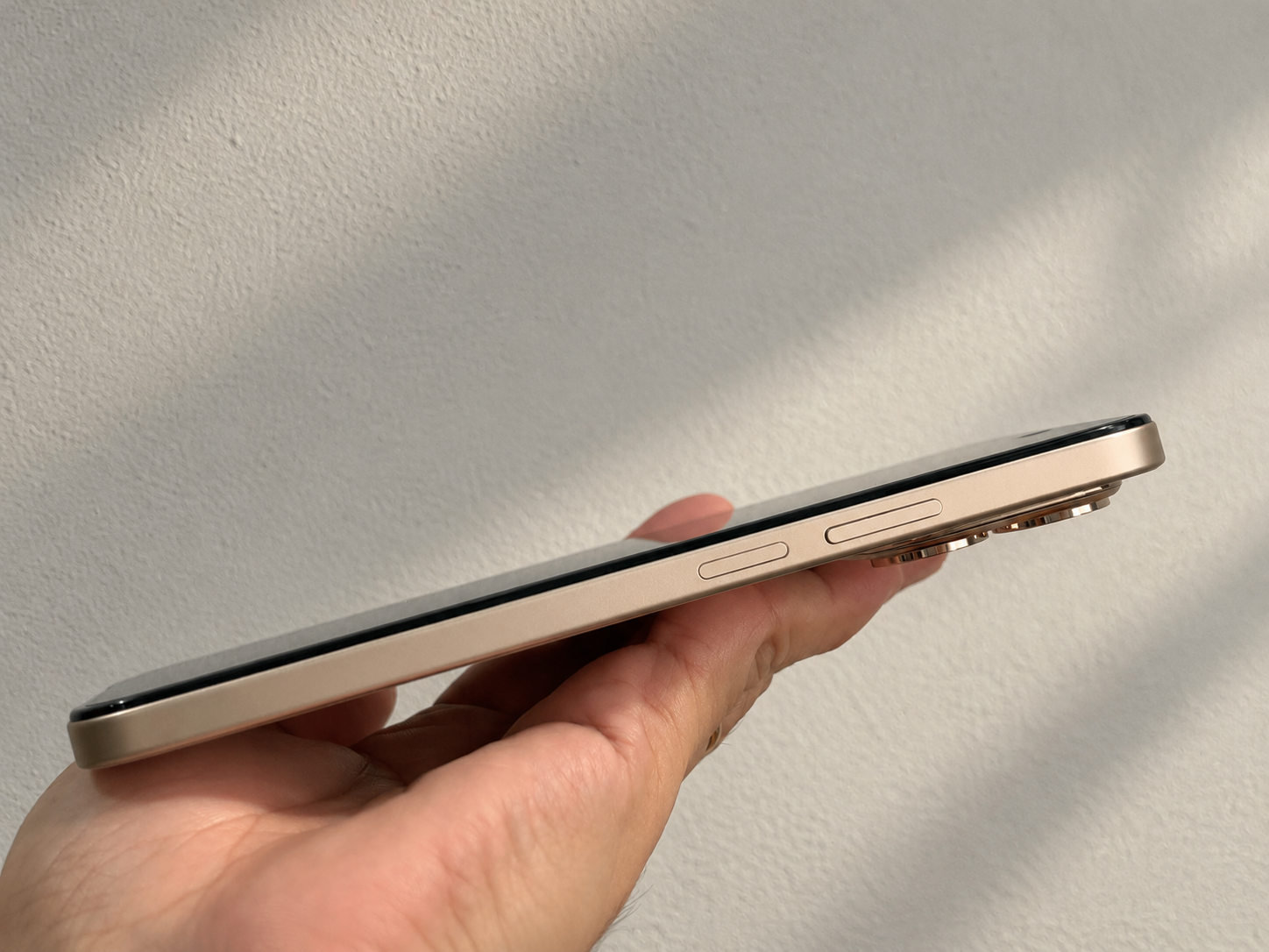Honor 600S 5G mỏng nhẹ bất ngờ dù pin 8.100mAh, giá trên 10 triệu đồng - 5
