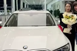 Chủ chuỗi nhà hàng lẩu tặng xe BMW cho nhân viên