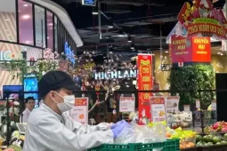 Xăng tăng gần 5.000 đồng/lít từ tháng 9, lo giá hàng hóa khó hạ nhiệt
