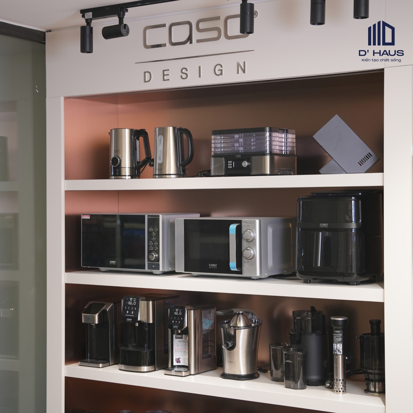 Không gian trưng bày các sản phẩm CASO Design tại hệ thống D'Haus.