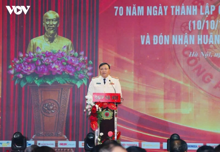 Đại tá Nguyễn Tiến Đạt, Phó Giám đốc Công an thành phố Hà Nội phát biểu nhận nhiệm vụ