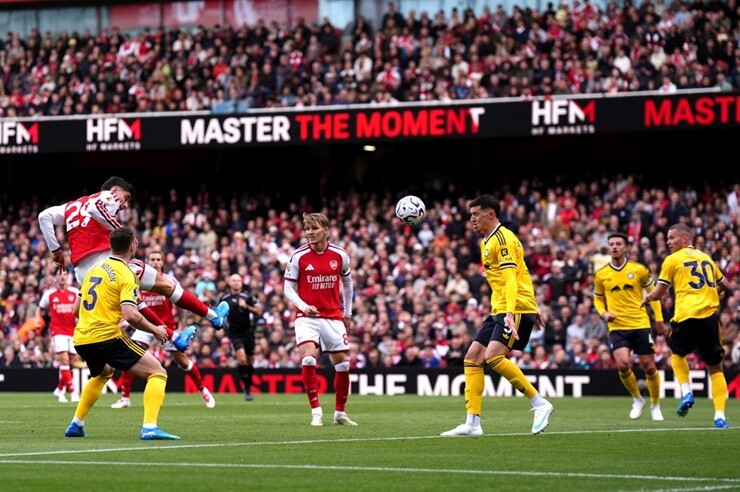 Trực tiếp bóng đá Arsenal - Leeds United: Saka phung phí (Ngoại hạng Anh) (Hết giờ) - 3
