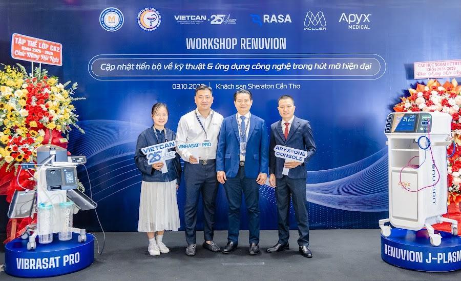 Hệ thống thiết bị do Công ty Việt Can trưng bày tại sảnh hội trường
