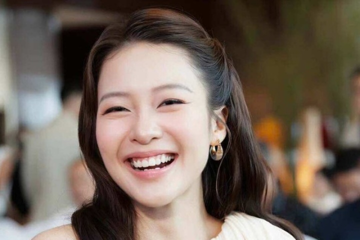Cuộc sống của Khả Ngân khi mang thai con đầu lòng