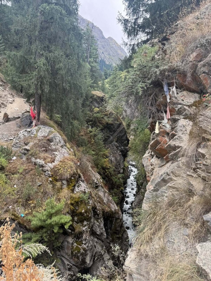 Minh 'Nhựa' hành hương hơn 100 km xuyên dãy Himalaya - 4