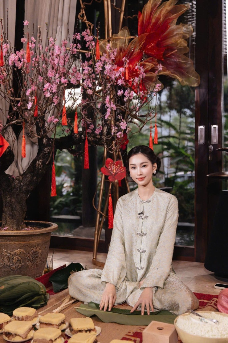 Nhan sắc không tuổi của Đặng Thu Thảo dù đã U40. 