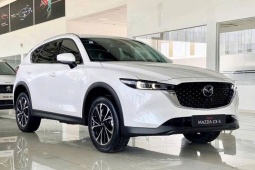 Mazda và các hãng giảm giá mạnh dòng xe gầm cao dịp cuối năm