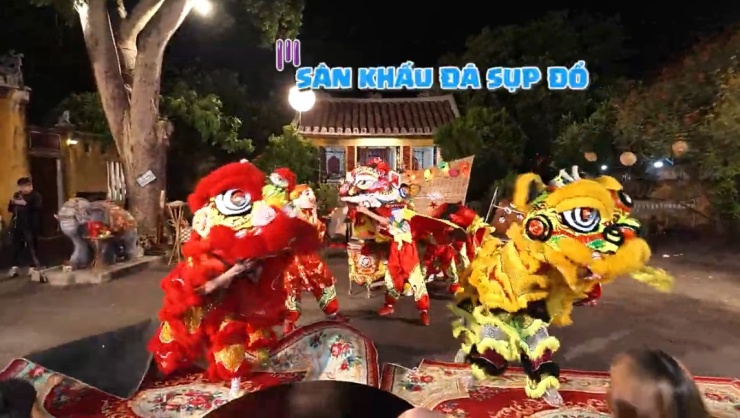 Sân khấu Bố ơi mình đi đâu thế? tại Hội An gặp sự cố do mưa gió trước giờ ghi hình.