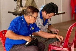 Vợ sinh con, chồng được nghỉ 10 ngày và hưởng thêm quyền lợi gì?
