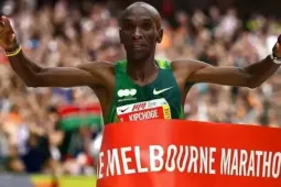 Kipchoge phá kỷ lục đường chạy Melbourne Marathon ở tuổi 41