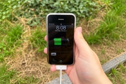 Nhìn lại 20 năm "tiến hóa" của pin iPhone từ thế hệ đầu đến nay