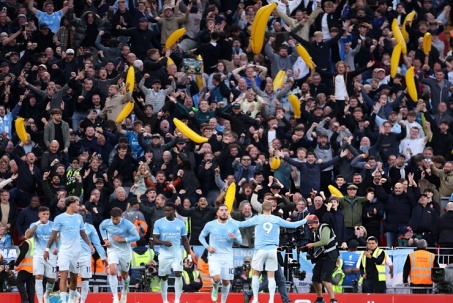 Sau phán quyết gây chấn động, ông chủ Man City tính chuyện bán CLB?