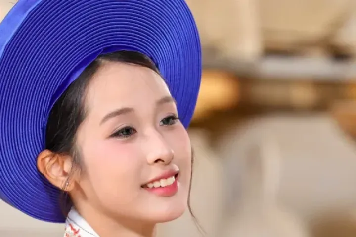 Top 25 Hoa hậu Việt Nam trong trang phục nhật bình