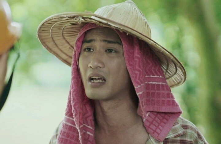 Vai diễn Bình gợi nhắc đến vai Mến của Doãn Quốc Đam trong bộ phim “Phố trong làng”