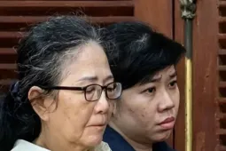 Ba mẹ con tham gia đường dây mua bán hơn 4.000 tài khoản ngân hàng