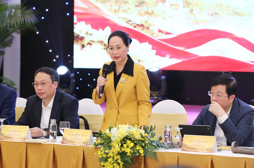 Bộ trưởng Bộ VHTTDL Lâm Thị Phương Thanh chủ trì chương trình