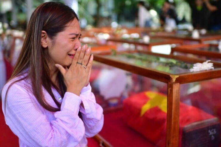 Khoảnh khắc cảm xúc trong lễ tiễn đưa 731 liệt sĩ