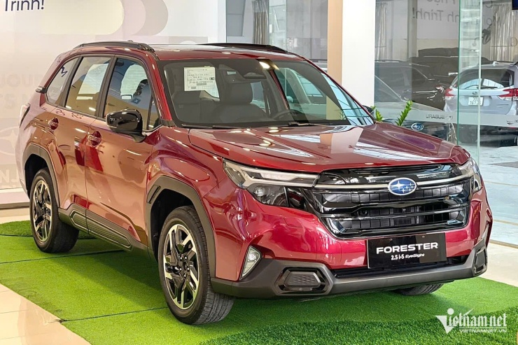 Subaru Forester sẽ có thêm phiên bản hybrid tại Việt Nam. Ảnh: Hoàng Hiệp