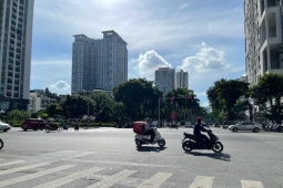 Dự báo thời tiết hôm nay: Nơi nắng nóng kéo dài cả tuần, nơi mưa như trút nước