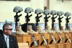 Tổng thống Trump chùn bước với kế hoạch livestream xử bắn cựu quân nhân