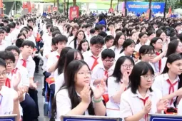 Bộ GD&ĐT: Hoạt động của trường, ‘cấm’ chuyển thành nghĩa vụ đóng góp của phụ huynh
