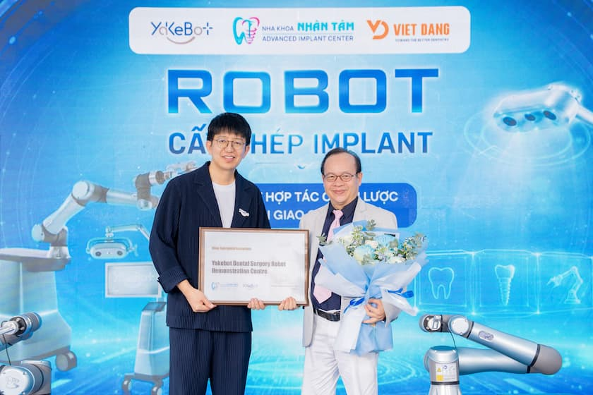 Robot cấy ghép Implant được Nha khoa Nhân Tâm đầu tư từ tháng 7/2026