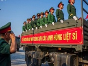 Trang nghiêm dòng người tiễn đưa 93 liệt sĩ về Nghĩa trang liệt sĩ Vị Xuyên