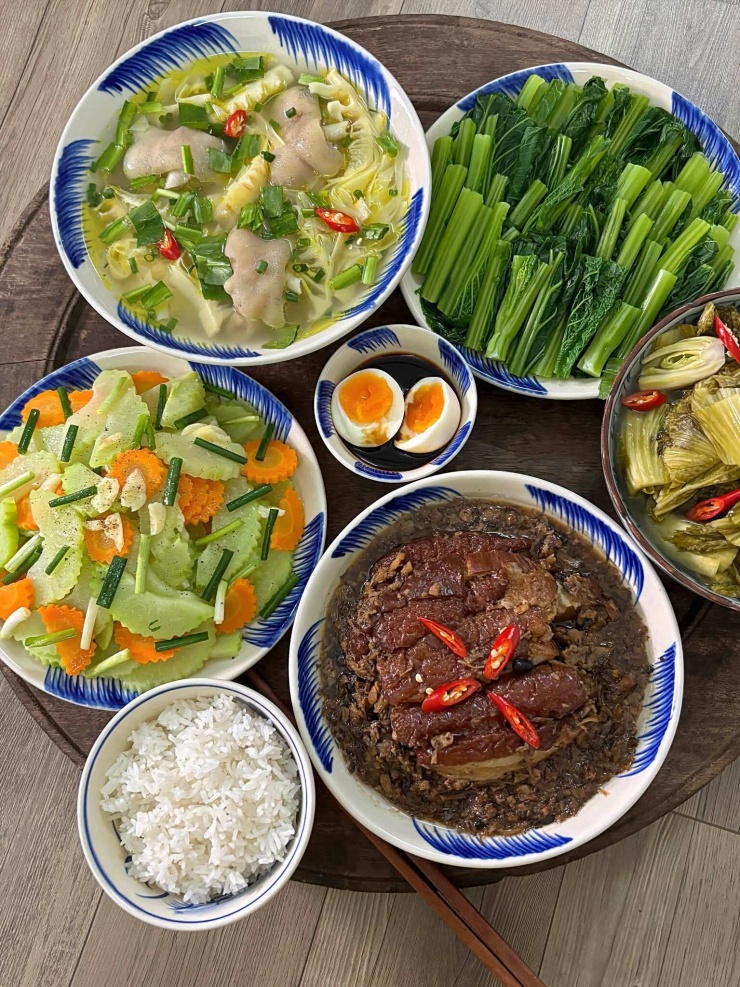 Mẹ đảm gợi ý 15 mâm cơm cho ngày 'bí' món - 4