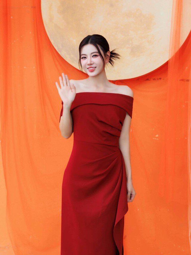 Ở tuổi U40, Thanh Hương hiện là mẹ đơn thân.