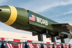 Mỹ cân nhắc dùng 'Mẹ của các loại bom' để tập kích Iran, mục tiêu là các cơ sở chiến lược?