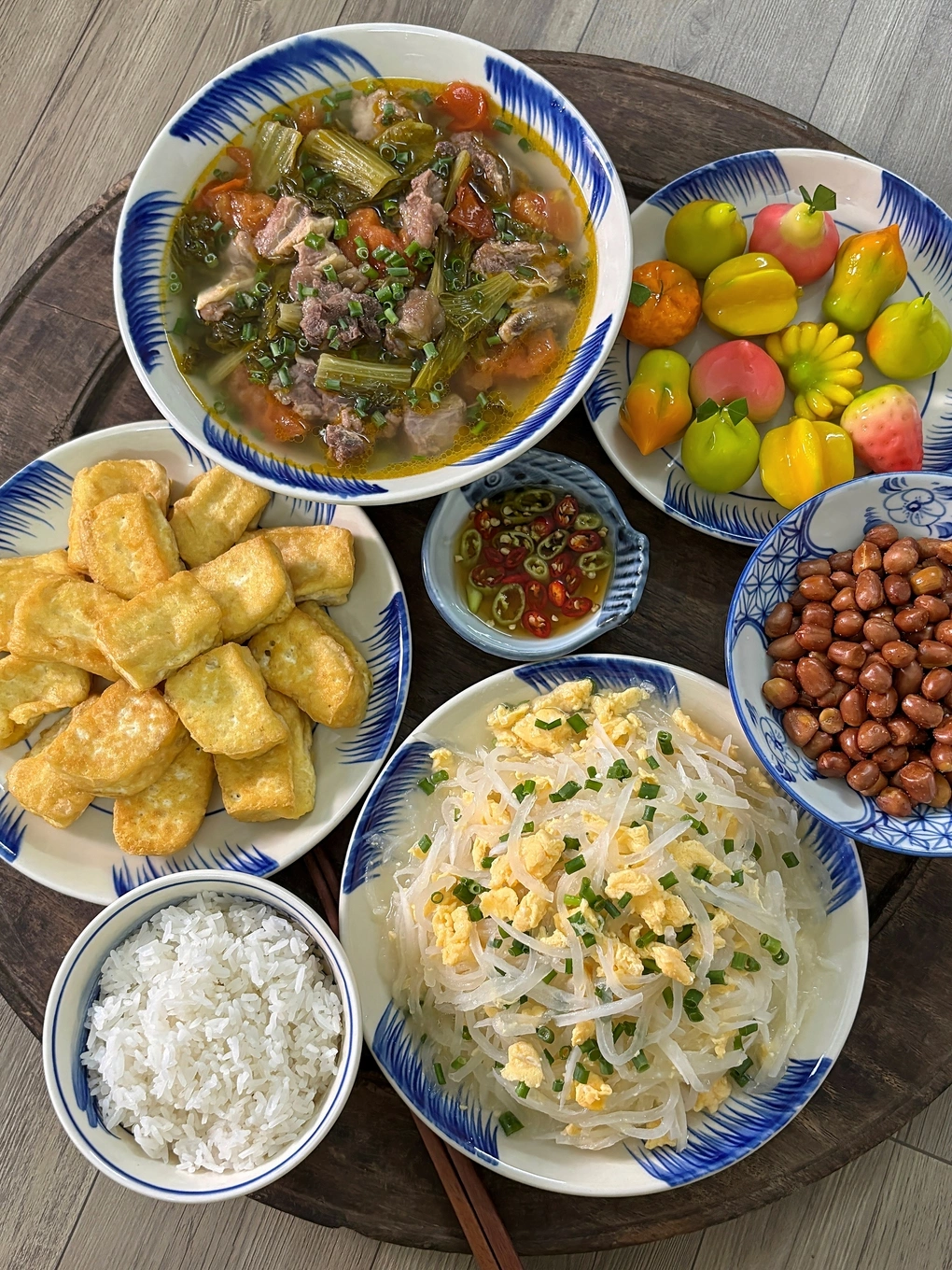 Mẹ đảm gợi ý 15 mâm cơm cho ngày 'bí' món - 9