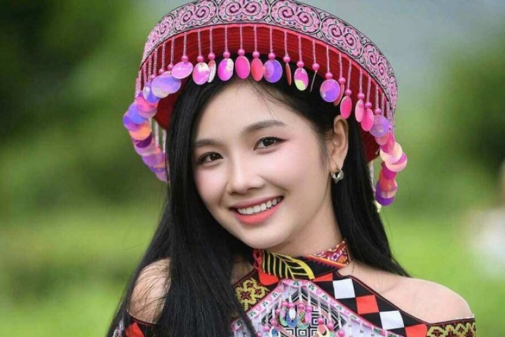 Cô gái 23 tuổi được yêu thích tại Hoa hậu Việt Nam