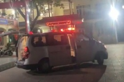 Học sinh lớp 1 tử vong sau giờ tan học ở sân trường