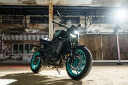Revzone phân phối Yamaha MT-Series - Chiếc mô tô “nuông chiều” mọi cá tính sau tay lái