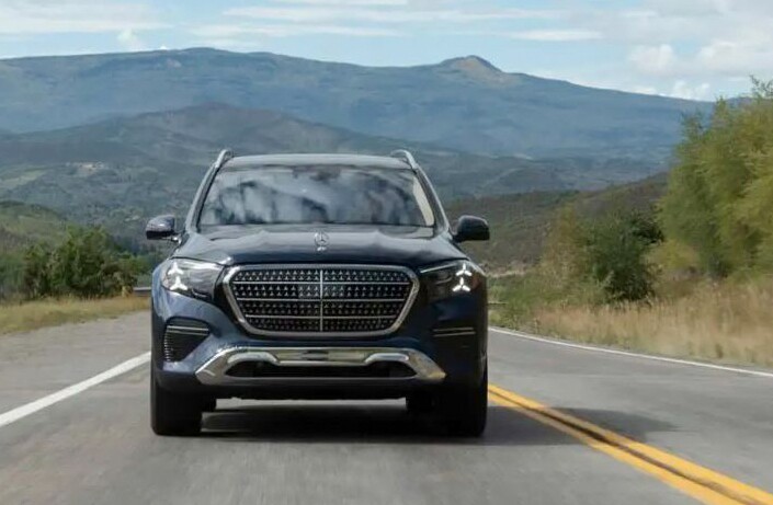 Mercedes-Benz GLS bản nâng cấp được làm mới về thiết kế, nâng cấp công nghệ giải trí.
