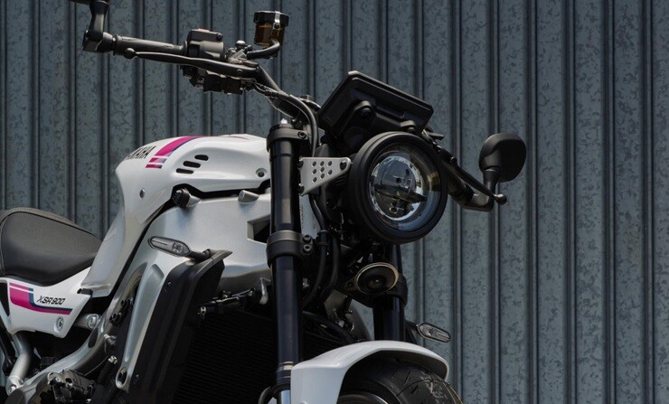 Yamaha XSR900 2027 lột xác với màu trắng Neon cực nổi bật - 3